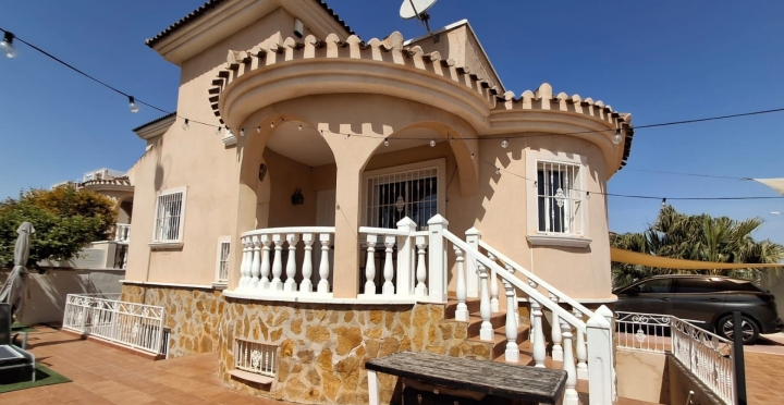 Villa Detached -  - Ciudad Quesada  - Dona Pepa