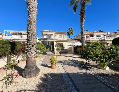 Villa -  - La Zenia - Los Dolses